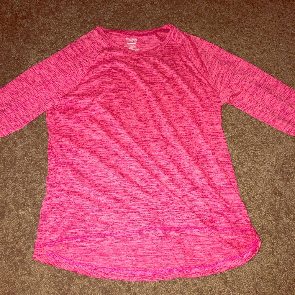 Long sleeve, stretchy shirt